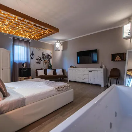 Alloggio per agriturismo Agli Ulivi