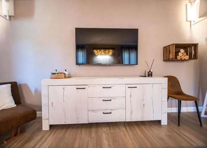 Agli Ulivi Alloggio per agriturismo *